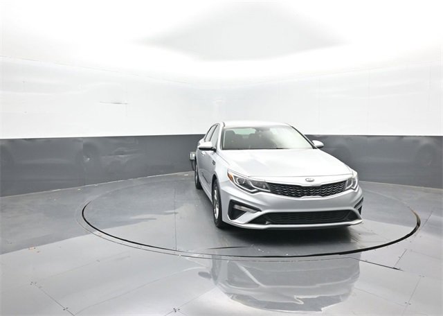 Used 2019 Kia Optima LX image 2