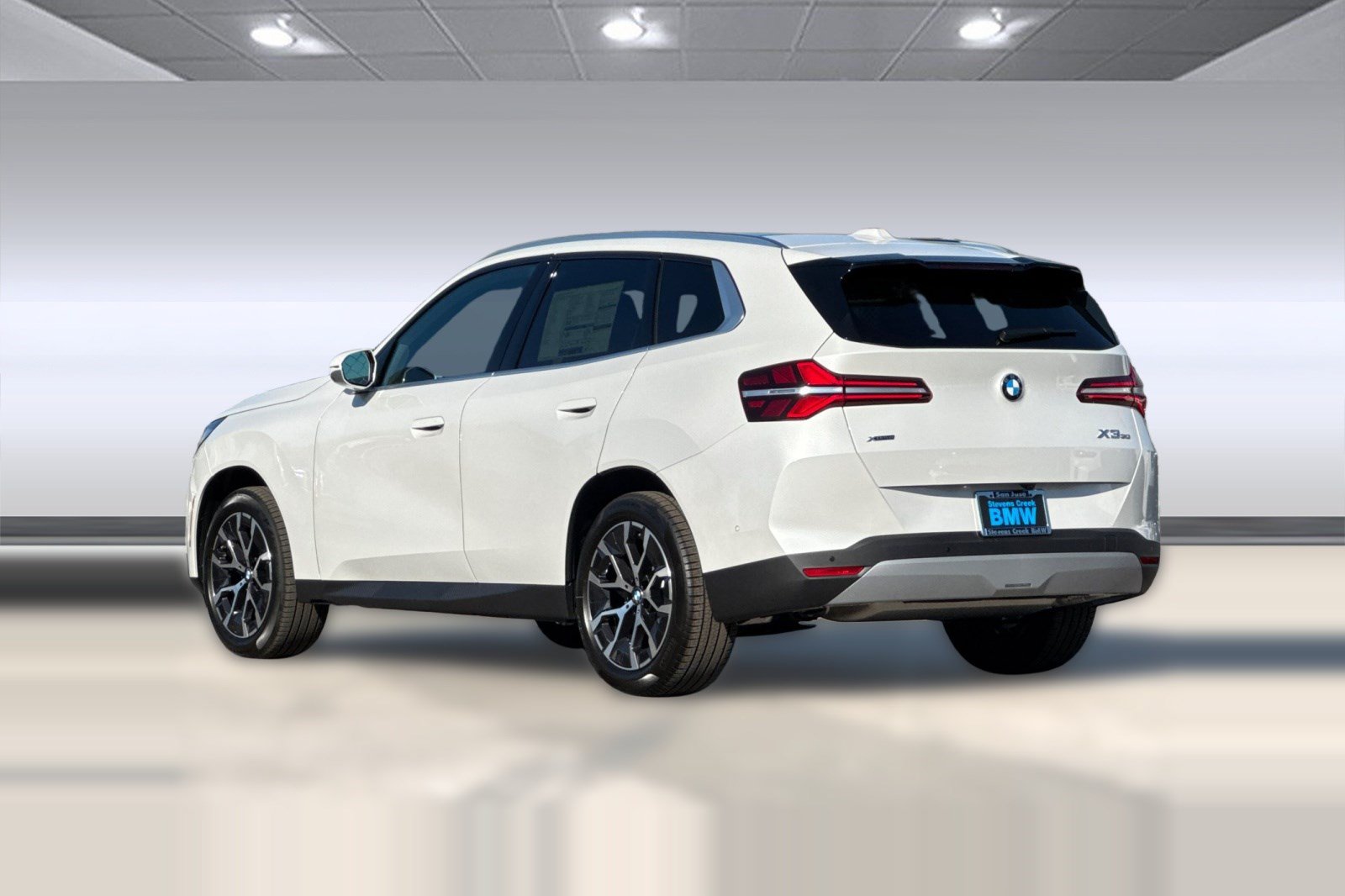 Used 2026 BMW X3 xDrive30i w/ Premium Package AWD/4WD image 3
