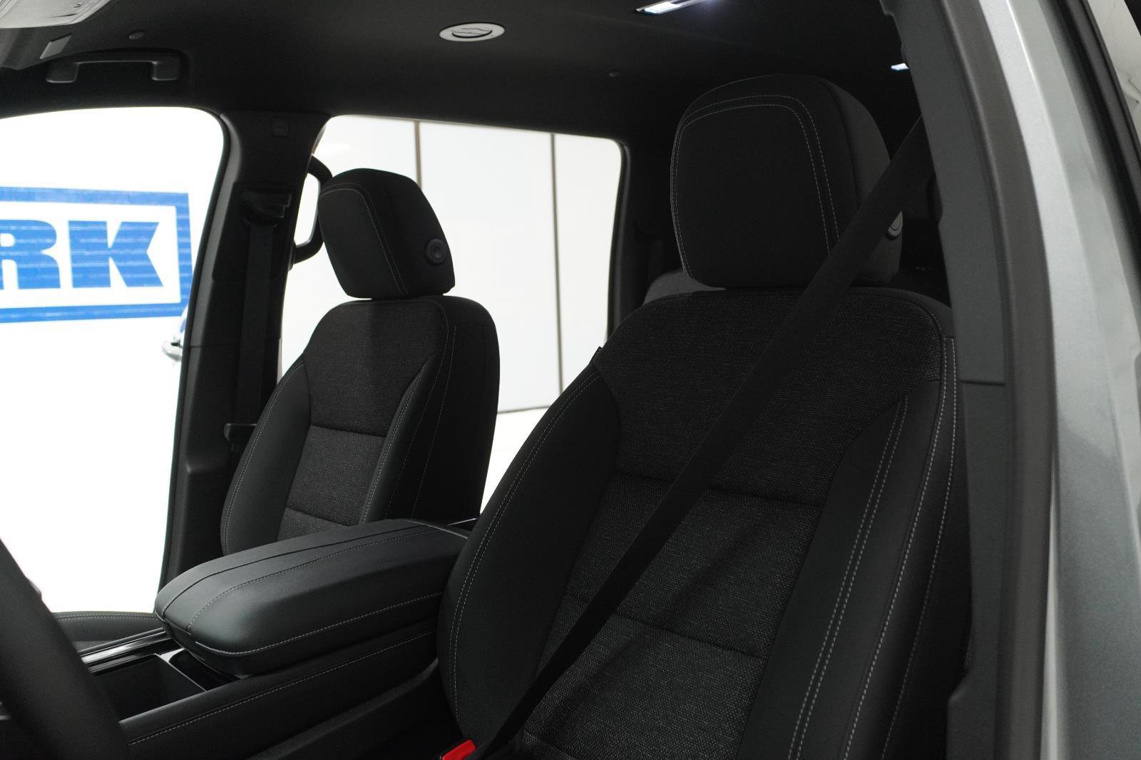 New 2026 Chevrolet Traverse LT FWD image 6