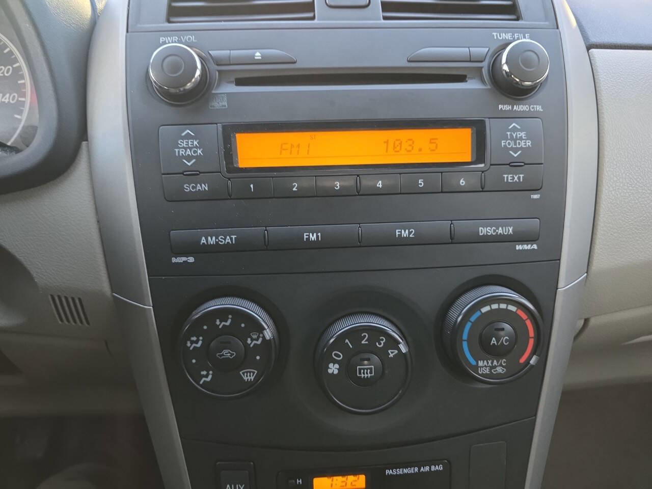 Used 2011 Toyota Corolla FWD image 10