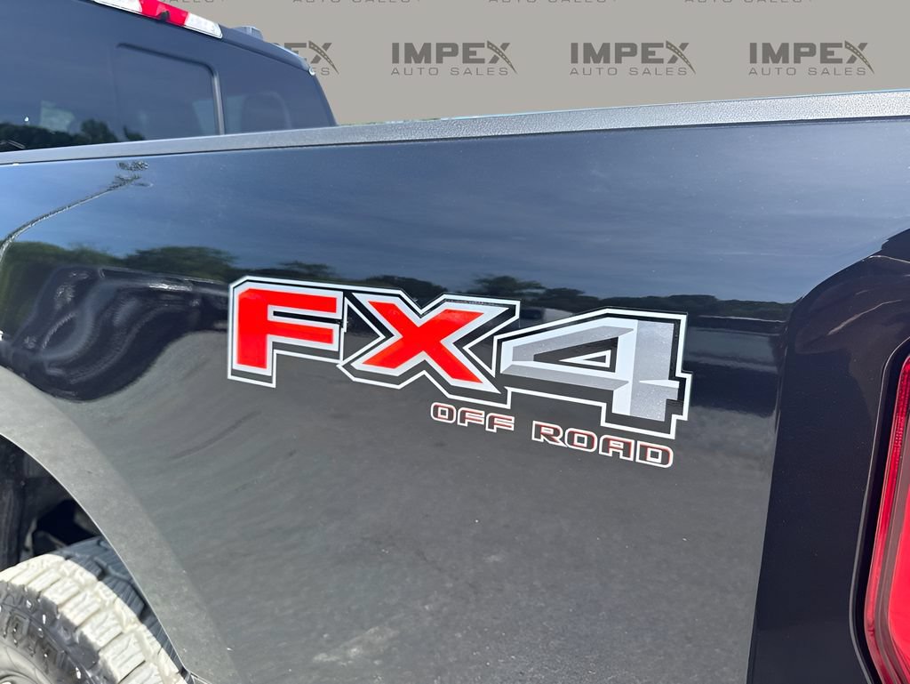 Used 2024 Ford F350 Platinum w/ FX4 Off-Road Package AWD/4WD image 38
