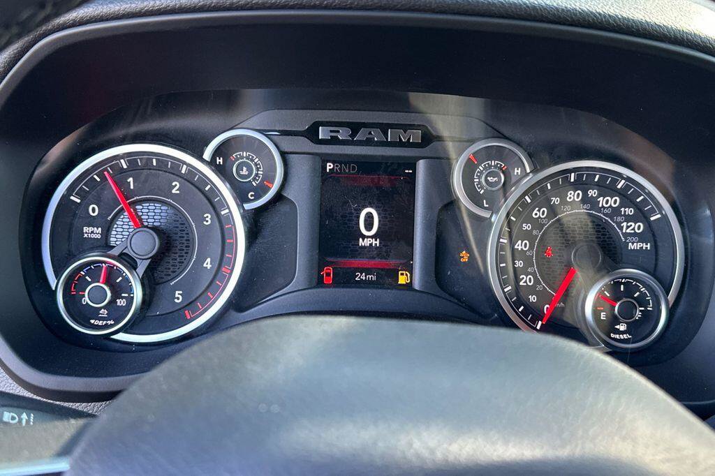 New 2026 RAM 2500 Big Horn AWD/4WD image 22