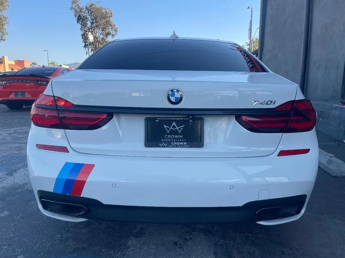Used 2016 BMW 740i RWD image 8