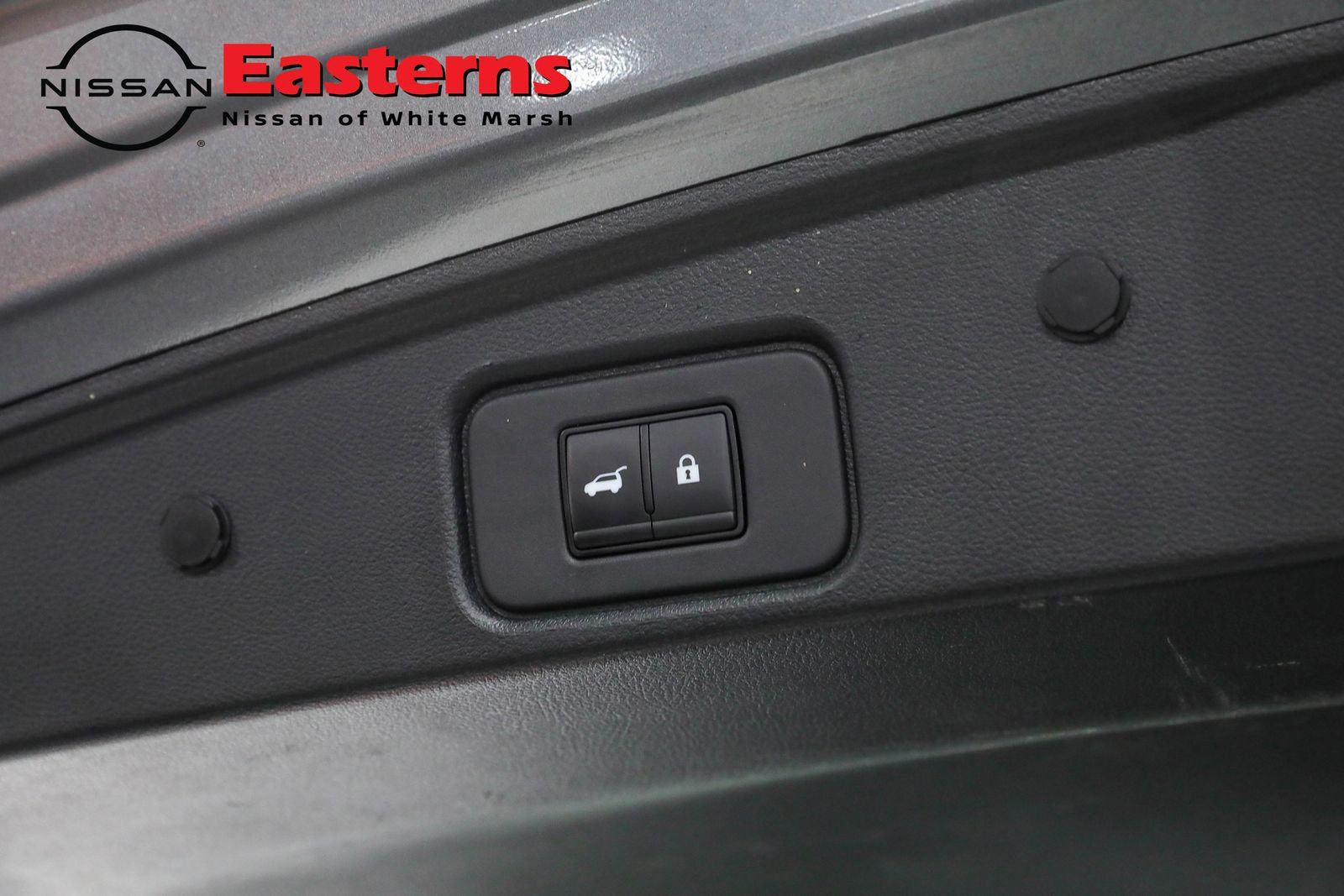 Used 2023 Nissan Pathfinder SL image 44