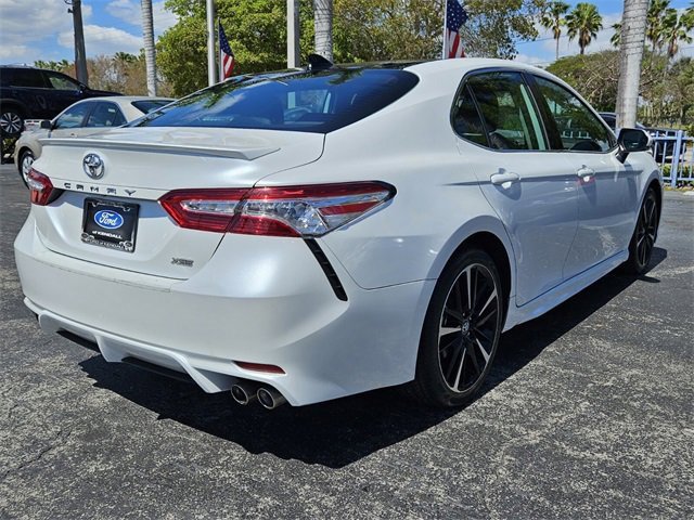 Used 2020 Toyota Camry XSE image 11