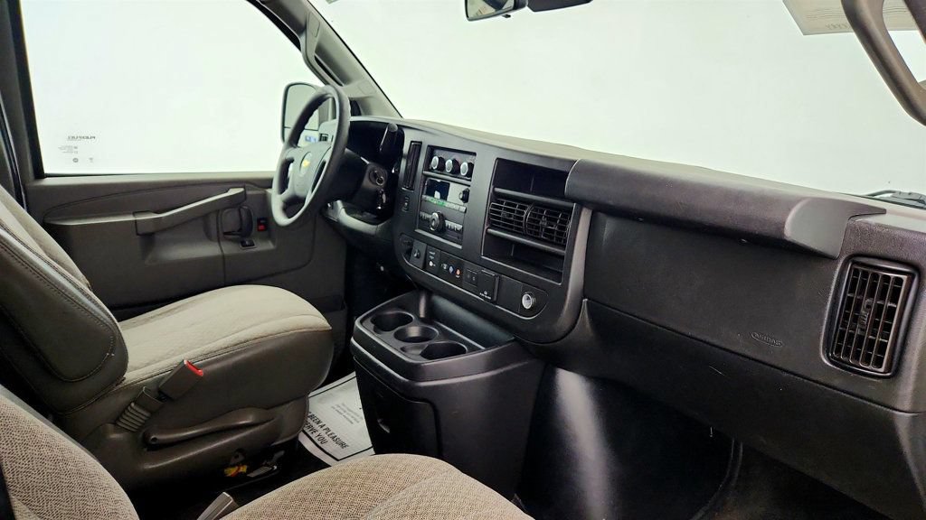 Used 2019 Chevrolet Express 3500 LT w/ LT Preferred Equipment Group RWD image 24