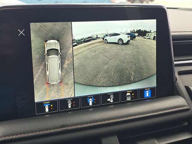 Used 2023 GMC Yukon XL AT4 w/ Technology Package AWD/4WD image 35