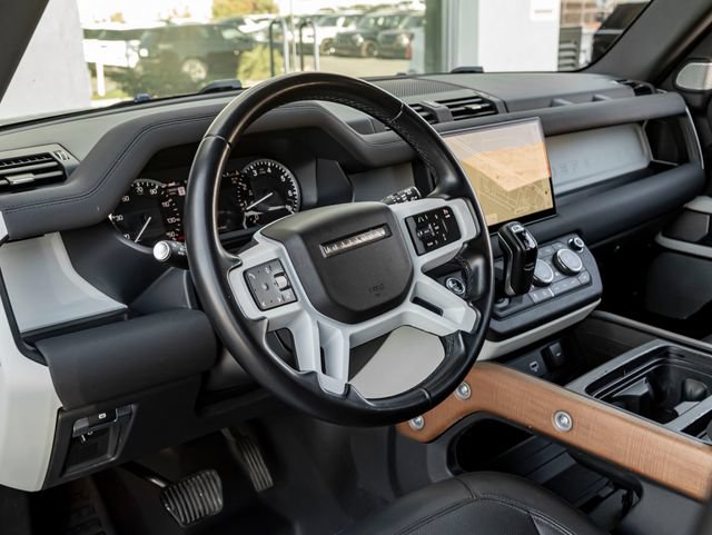 Certified 2023 Land Rover Defender 130 SE AWD/4WD image 16
