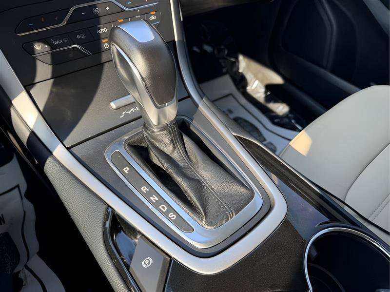 Used 2018 Ford Edge SEL w/ Equipment Group 201A FWD image 41