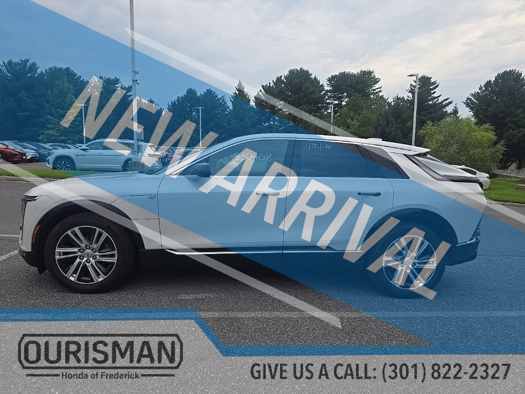 Used 2024 Cadillac Lyriq Tech AWD/4WD image 5