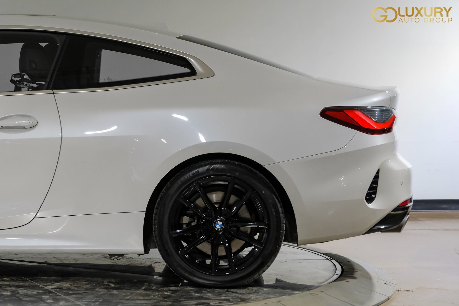 Used 2025 BMW 430i Coupe w/ Premium Package RWD image 15