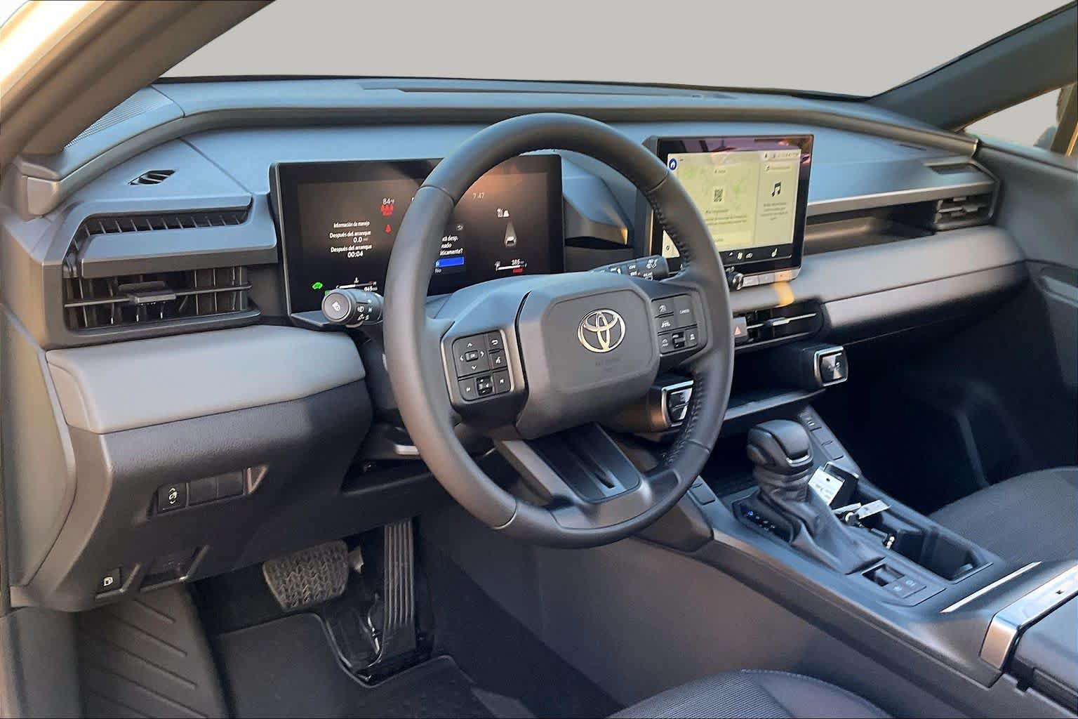 Used 2026 Toyota RAV4 SE FWD image 17