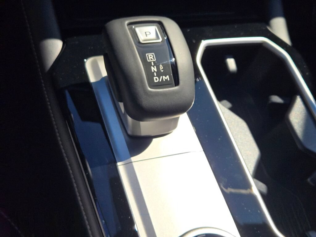 New 2026 Mitsubishi Outlander LE AWD/4WD image 21