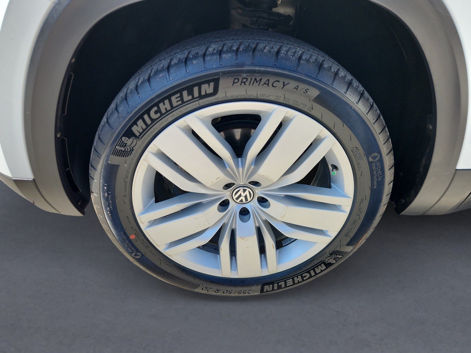 Used 2019 Volkswagen Atlas SE w/ Towing Package FWD image 8