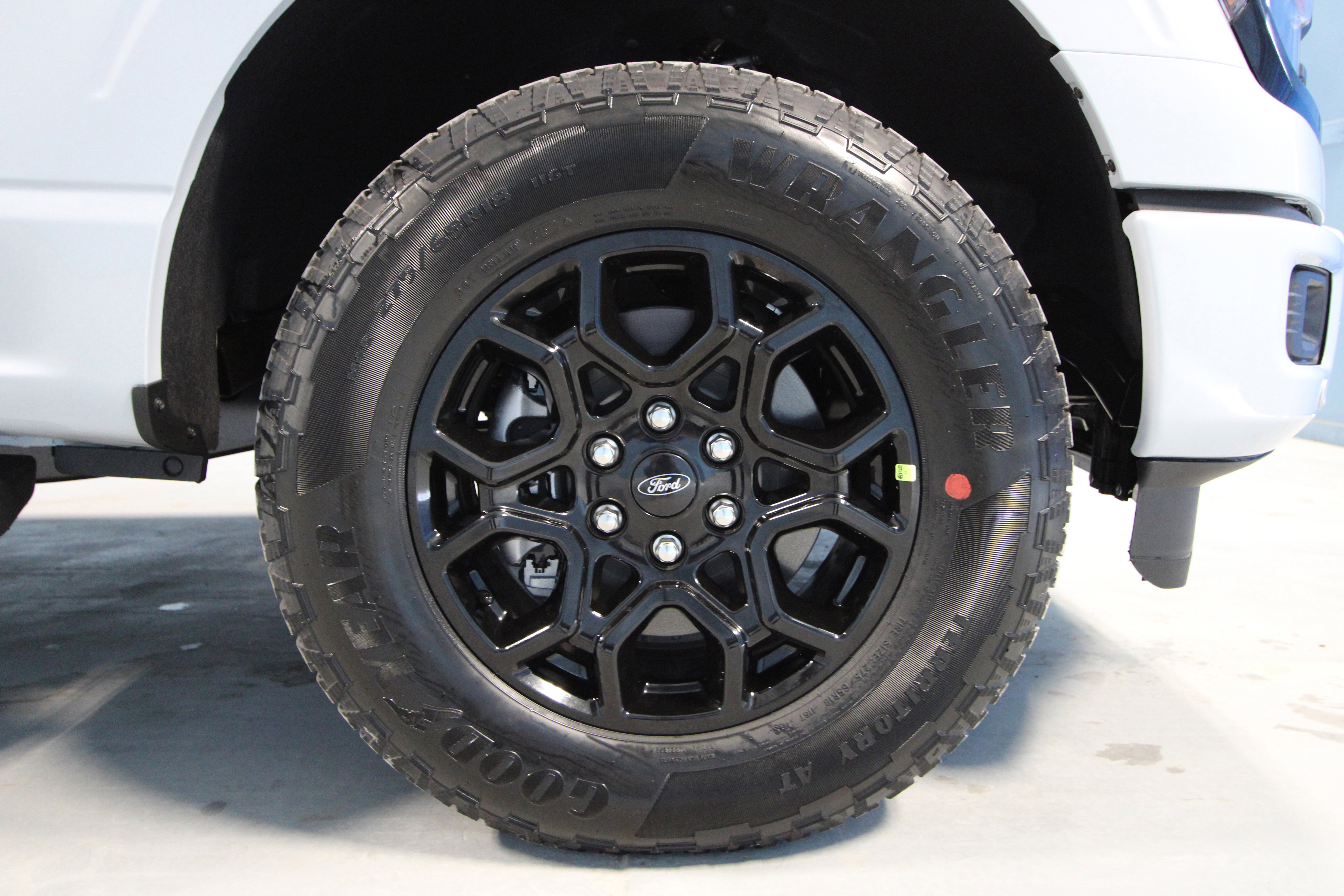 New 2025 Ford F150 XLT w/ Equipment Group 302A MID AWD/4WD image 34