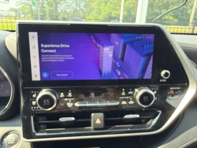 Used 2023 Toyota Highlander Platinum FWD image 20