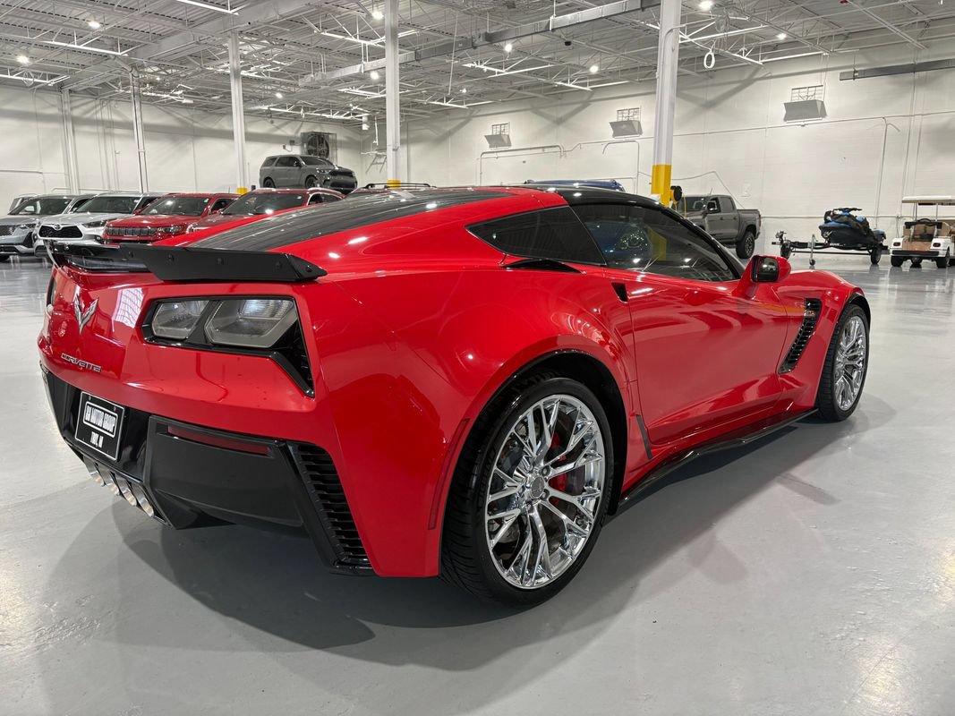 Used 2016 Chevrolet Corvette Z06 w/ 2LZ Preferred Equipment Group RWD image 7