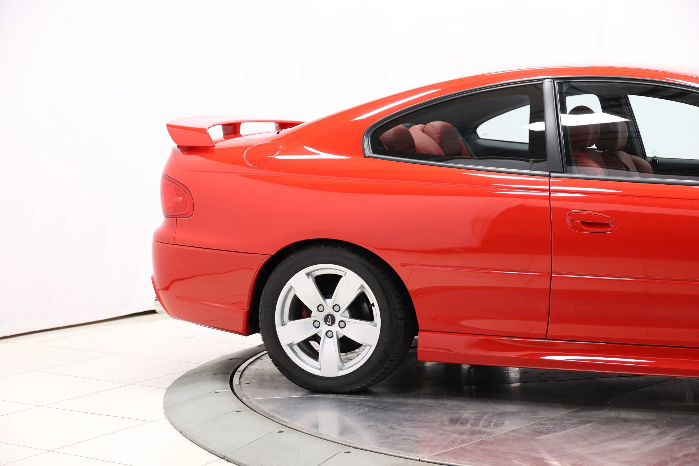 Used 2005 Pontiac GTO RWD image 62