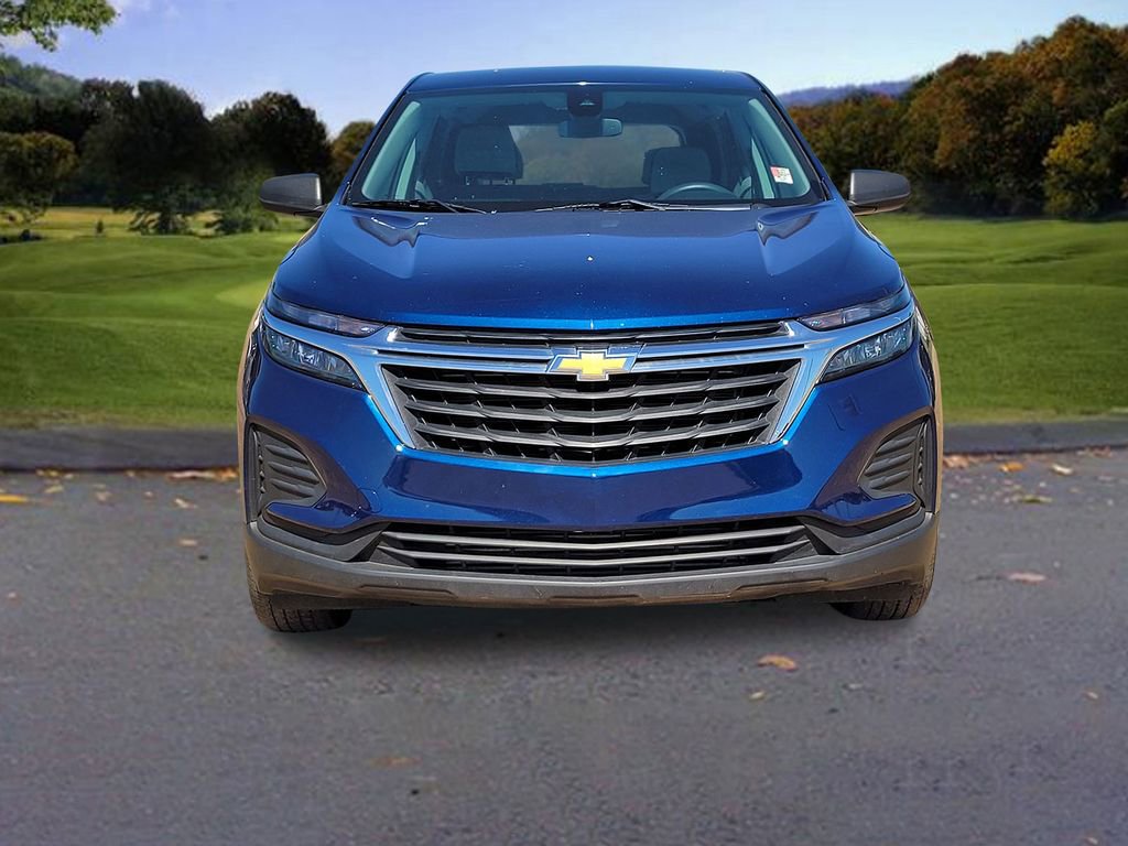 Used 2022 Chevrolet Equinox LS image 2