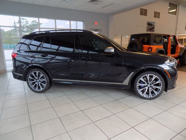 Used 2020 BMW X7 M50i image 7