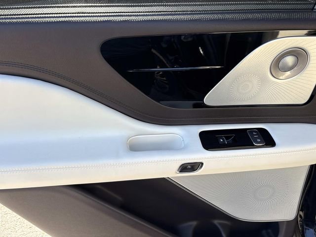 Certified 2023 Lincoln Aviator Black Label image 19