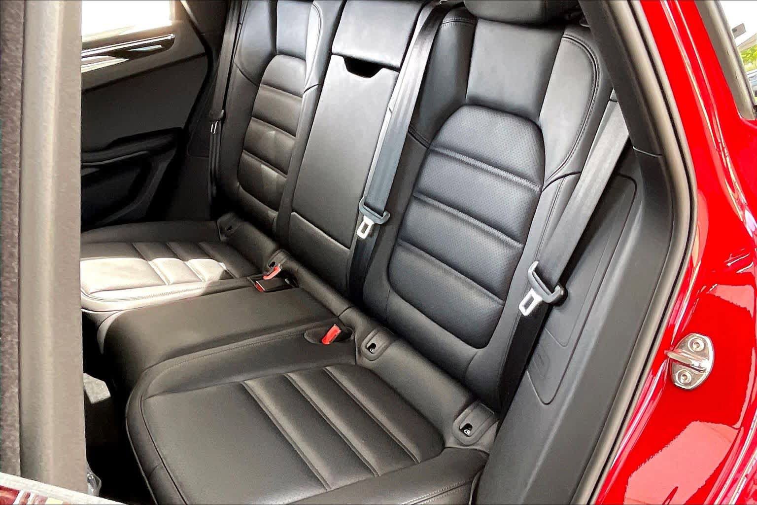 Used 2025 Porsche Macan S image 21