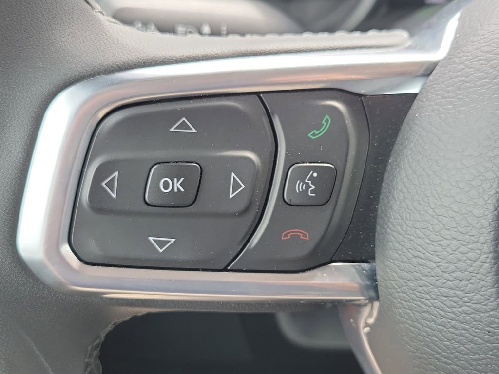 Used 2025 Jeep Wrangler Unlimited Sahara image 25