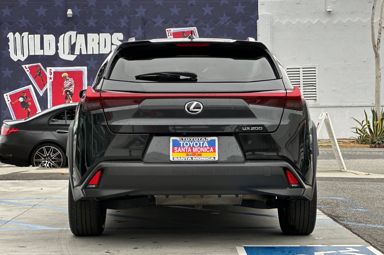 Used 2021 Lexus UX 200 w/ Accessory Package (Z2) FWD image 5