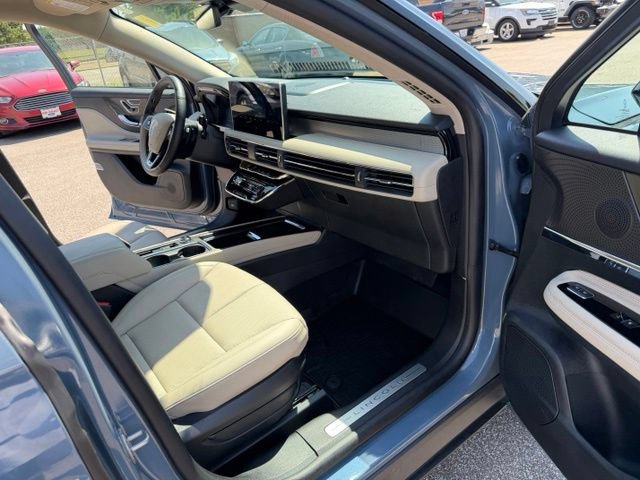 Certified 2026 Lincoln Corsair Premiere AWD/4WD image 30