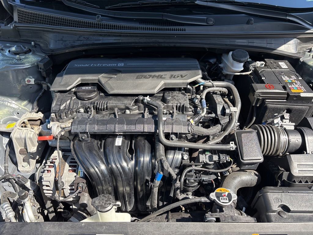 Certified 2024 Hyundai Elantra SEL FWD image 11