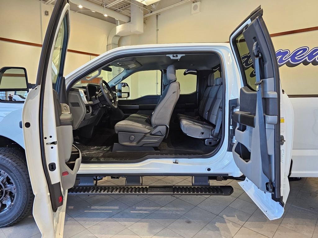 New 2026 Ford F350 XL w/ STX Appearance Package image 32