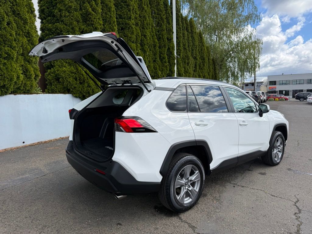 Certified 2022 Toyota RAV4 XLE AWD/4WD image 10