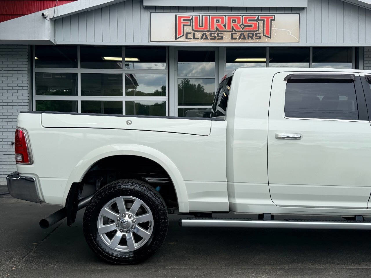 Used 2017 RAM 2500 Longhorn w/ Convenience Group AWD/4WD image 11