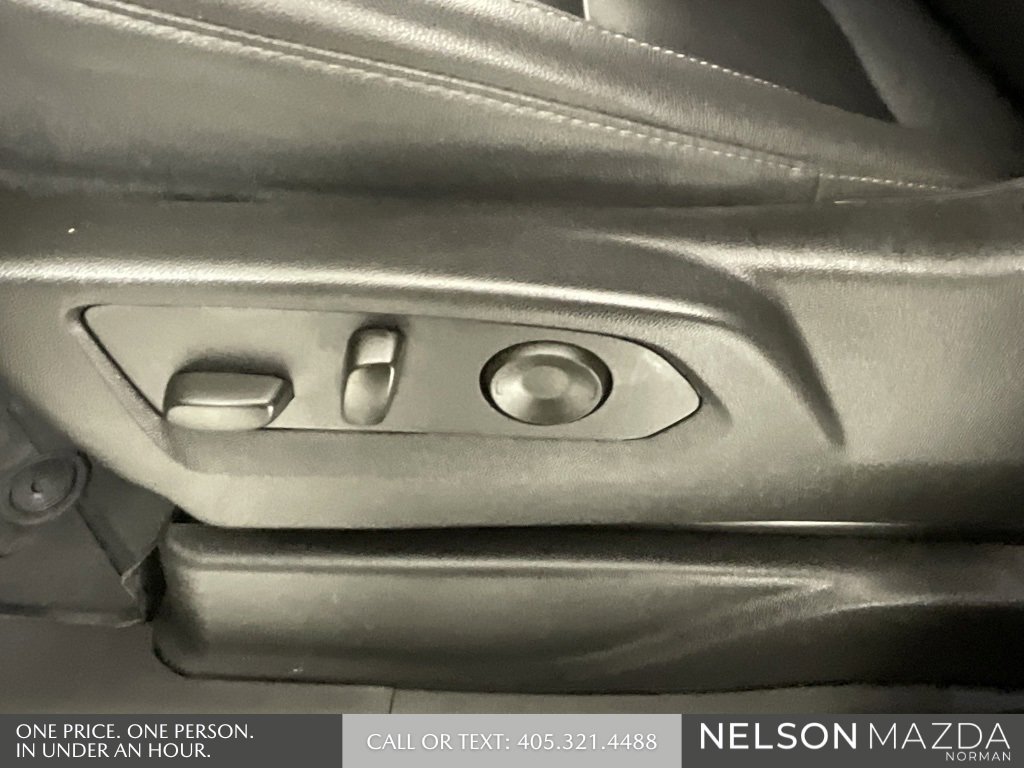 Used 2023 Chevrolet Suburban Z71 w/ Luxury Package image 25