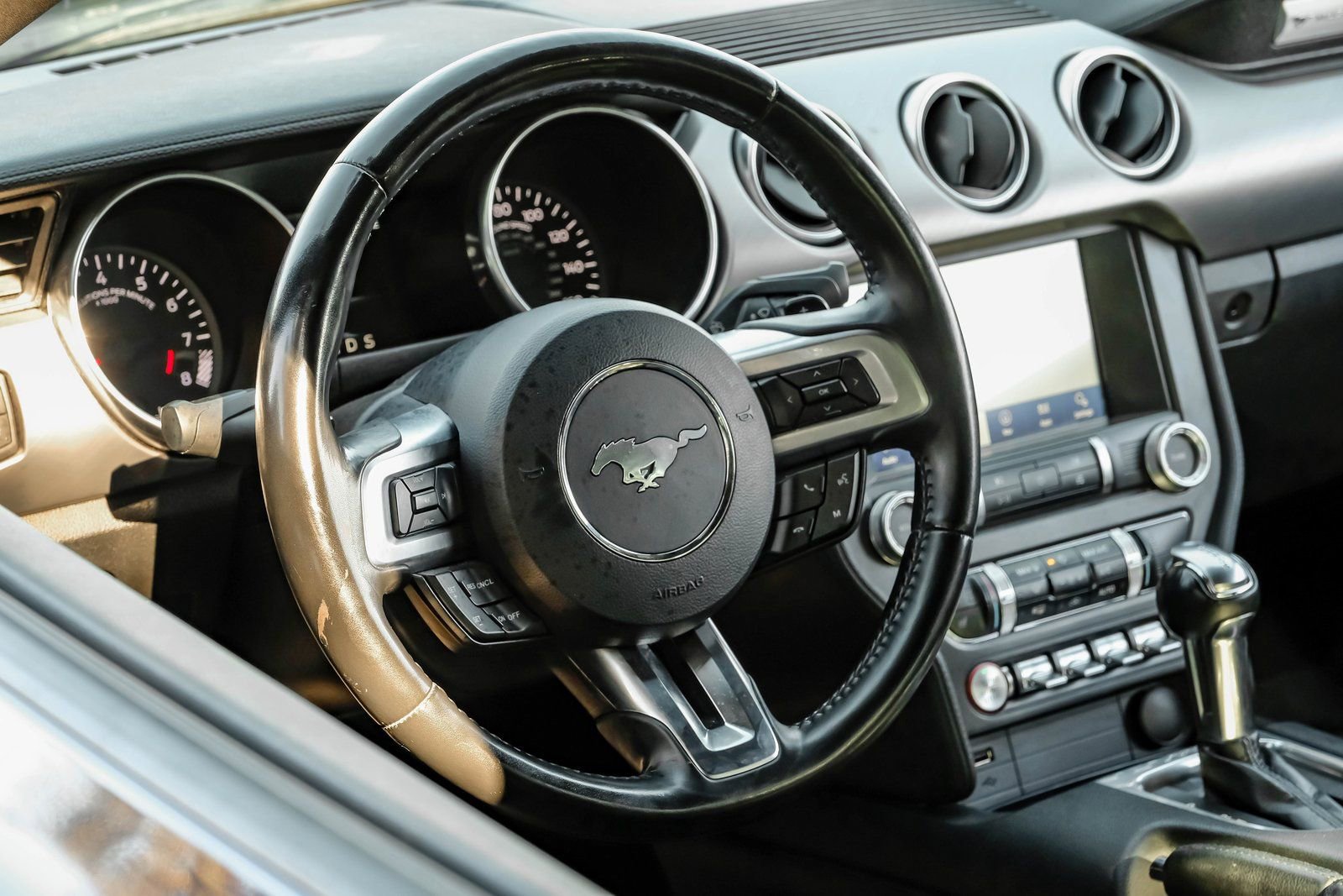 Used 2019 Ford Mustang GT Premium image 12