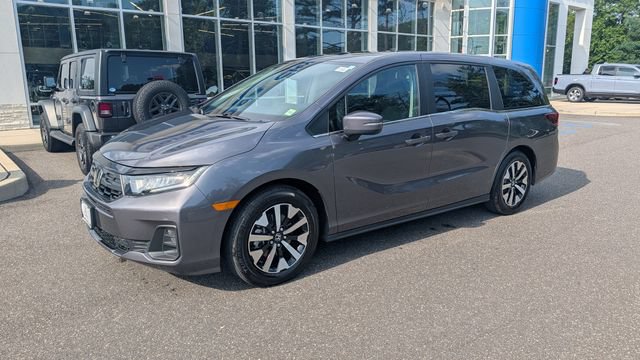 Certified 2026 Honda Odyssey EX-L image 2