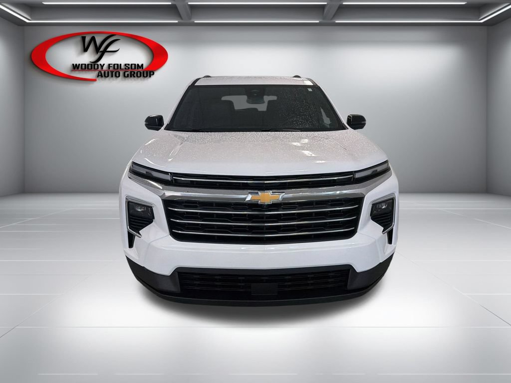 Used 2026 Chevrolet Traverse LT w/ Driver Confidence Package FWD image 2
