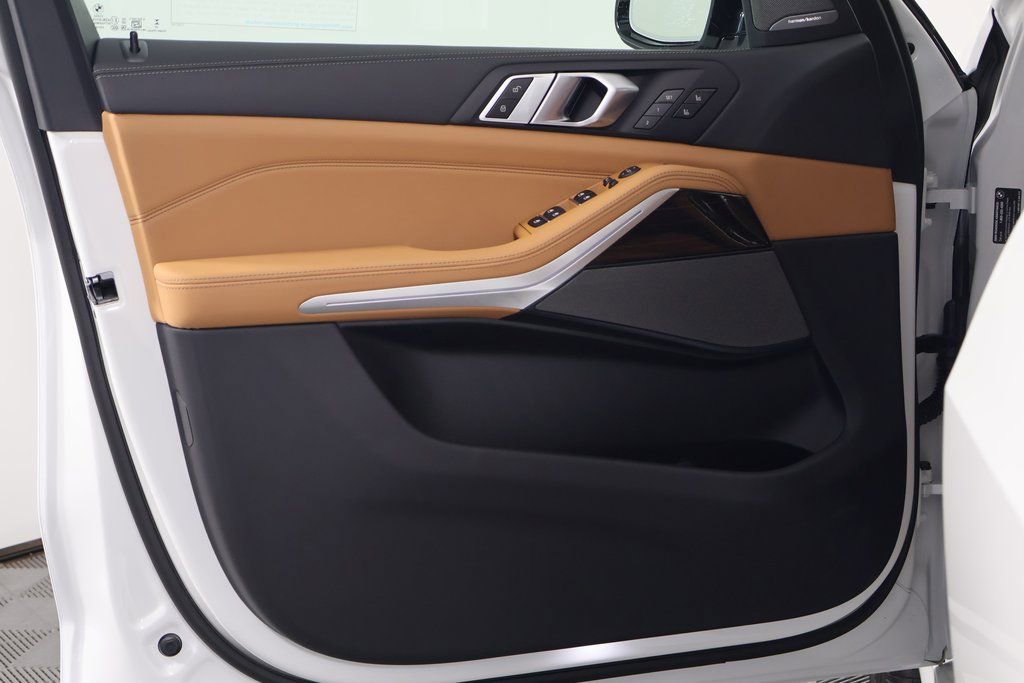 New 2026 BMW X5 xDrive40i w/ M Sport Package image 7