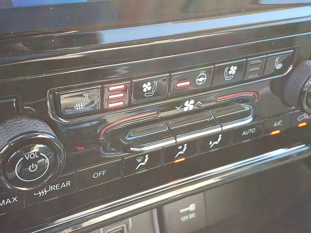 Certified 2023 Jeep Grand Cherokee Overland image 19