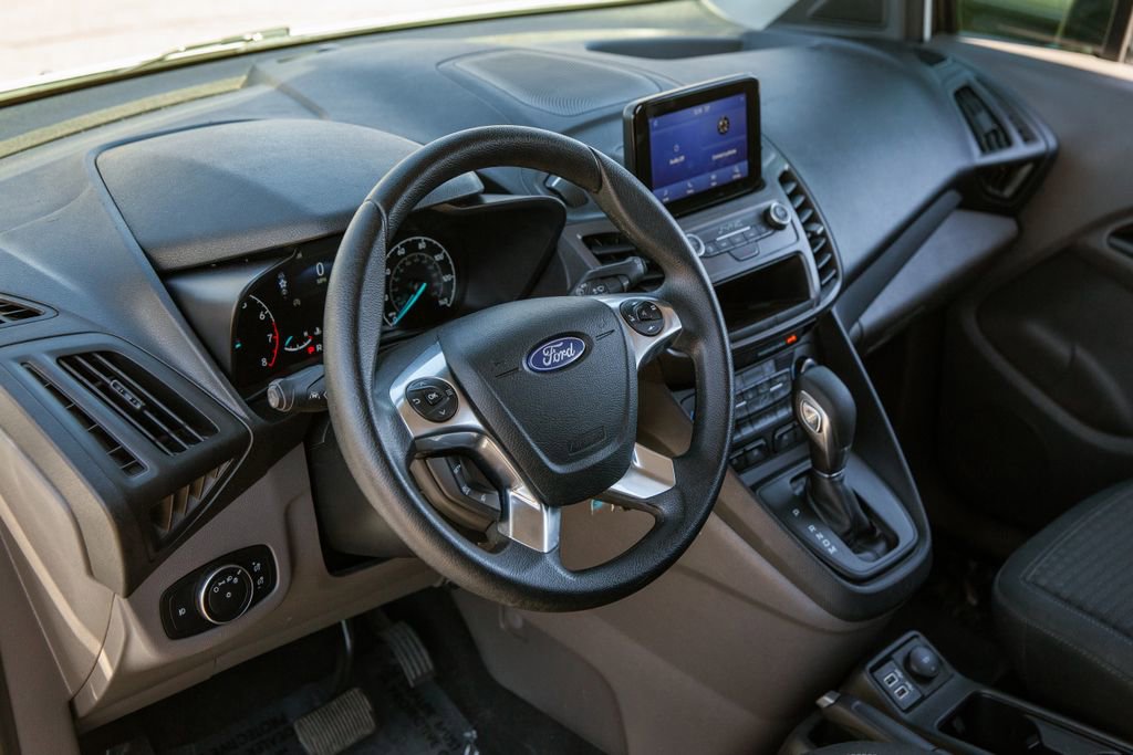 Used 2020 Ford Transit Connect XLT image 10