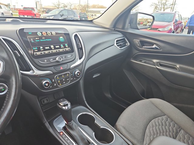 Used 2018 Chevrolet Equinox LT w/ Sun & Infotainment Package image 16