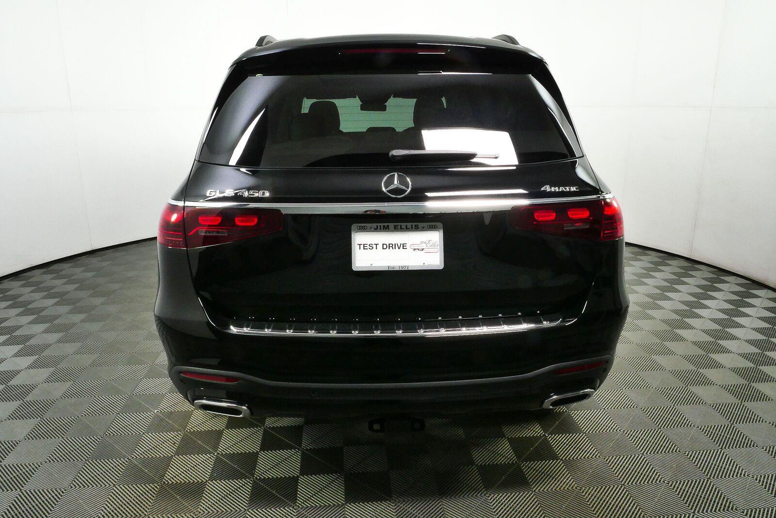 Used 2025 Mercedes-Benz GLS 450 4MATIC image 31