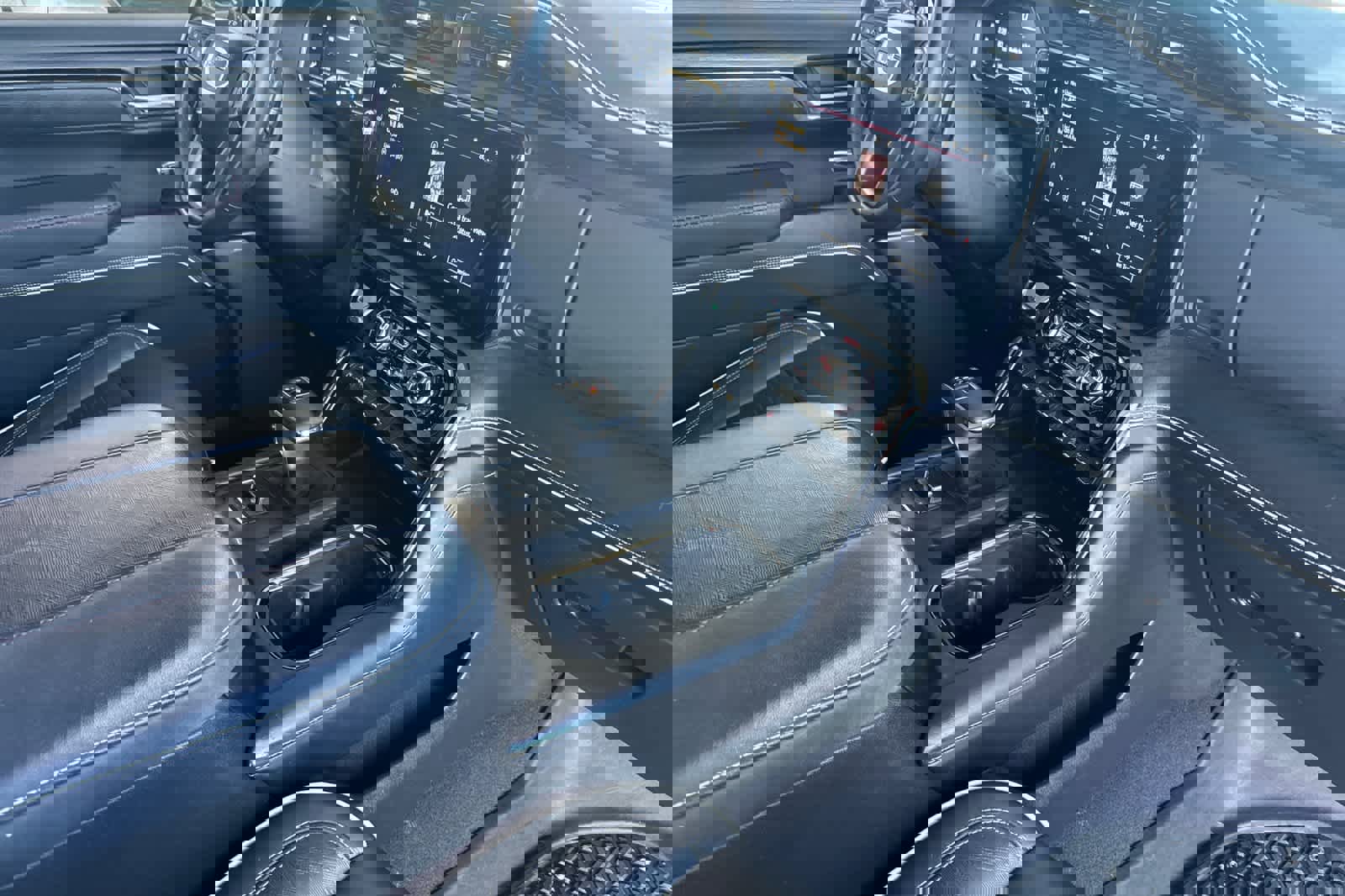 Used 2023 GMC Sierra 1500 AT4X image 16