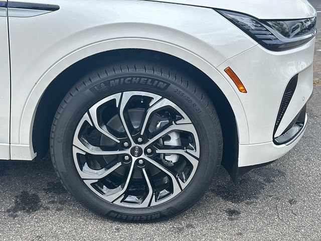 New 2026 Lincoln Nautilus Reserve AWD/4WD image 13