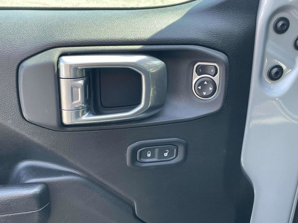 Certified 2024 Jeep Wrangler Unlimited Rubicon image 24