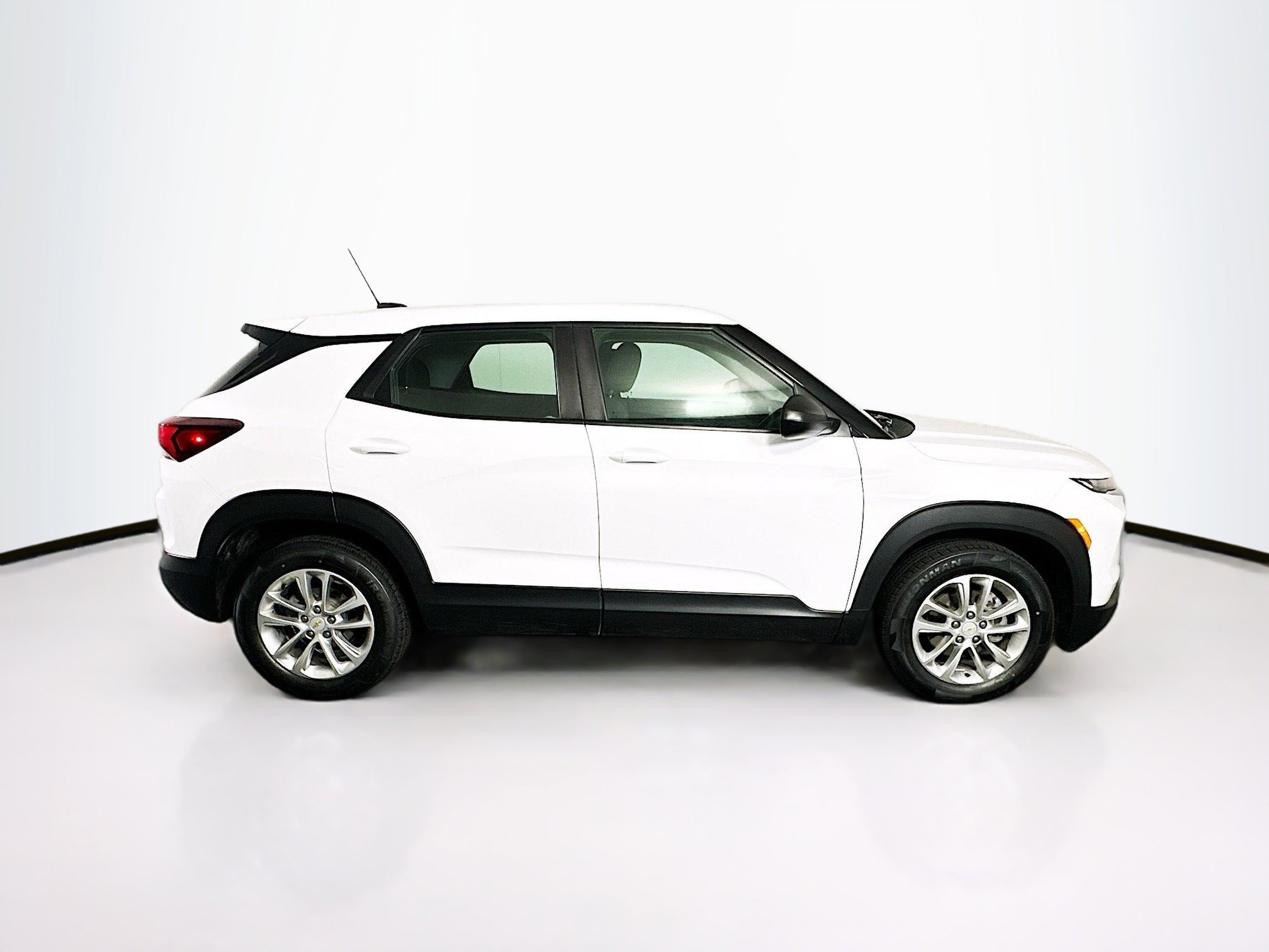 Used 2024 Chevrolet TrailBlazer LS image 10