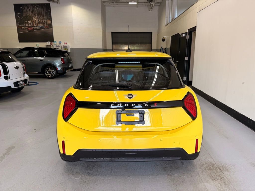 Certified 2025 MINI Cooper S image 4