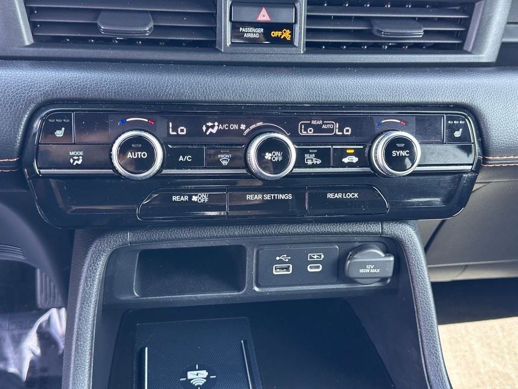 Used 2023 Honda Pilot TrailSport image 30