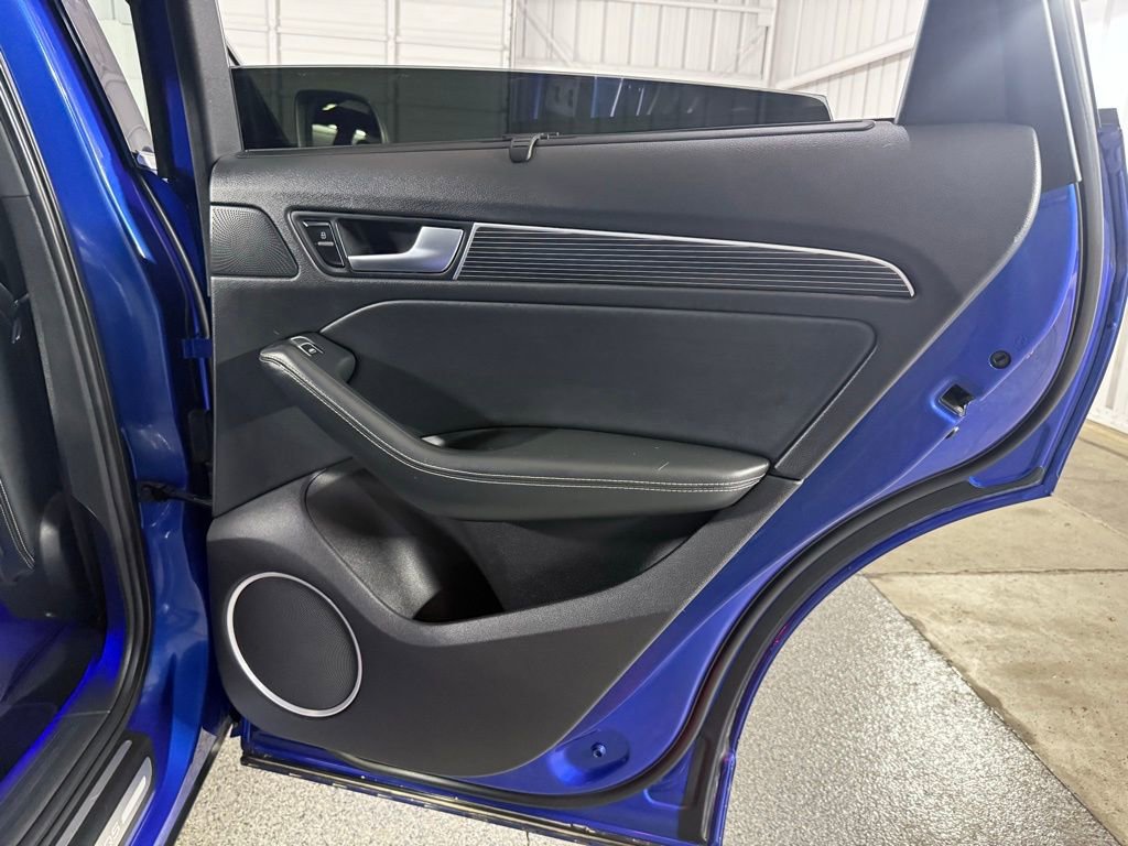 Used 2015 Audi SQ5 Prestige w/ Prestige Package image 41