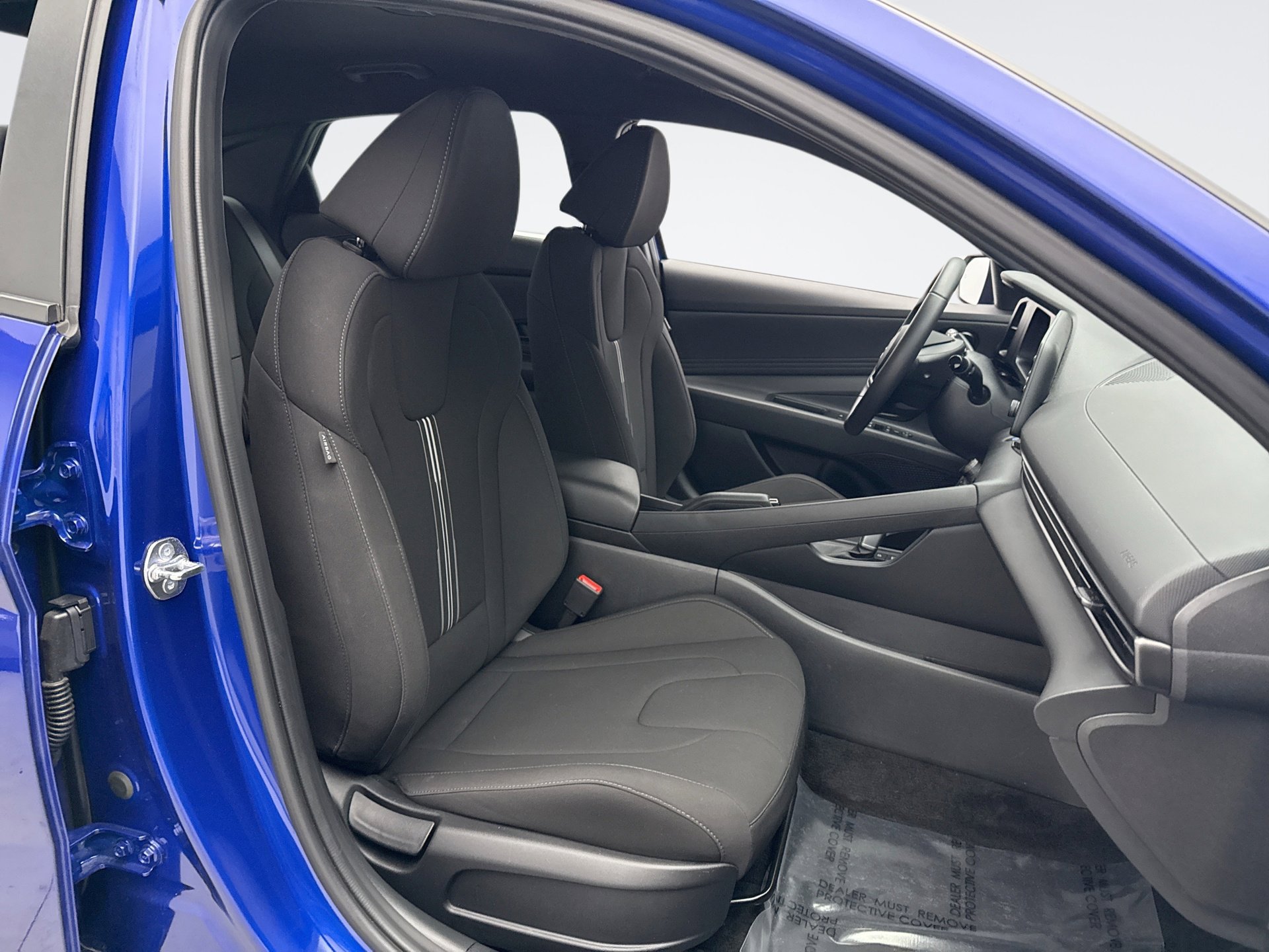 Used 2025 Hyundai Elantra Sport image 16